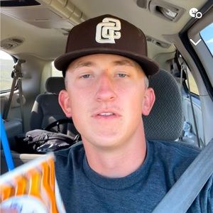 Meet your Posher, Sam